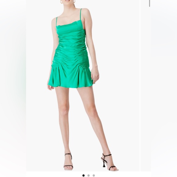 New Bardot Quinn ruched mini dress green satin NWT - Picture 2 of 2